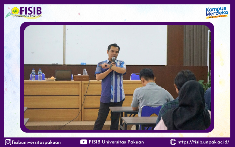 Campbooth PKM Riset Sosial Humaniora: Mempersiapkan Mahasiswa Menuju Pendanaan 2025